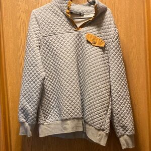 Doe & Rae Gray Quilted Top